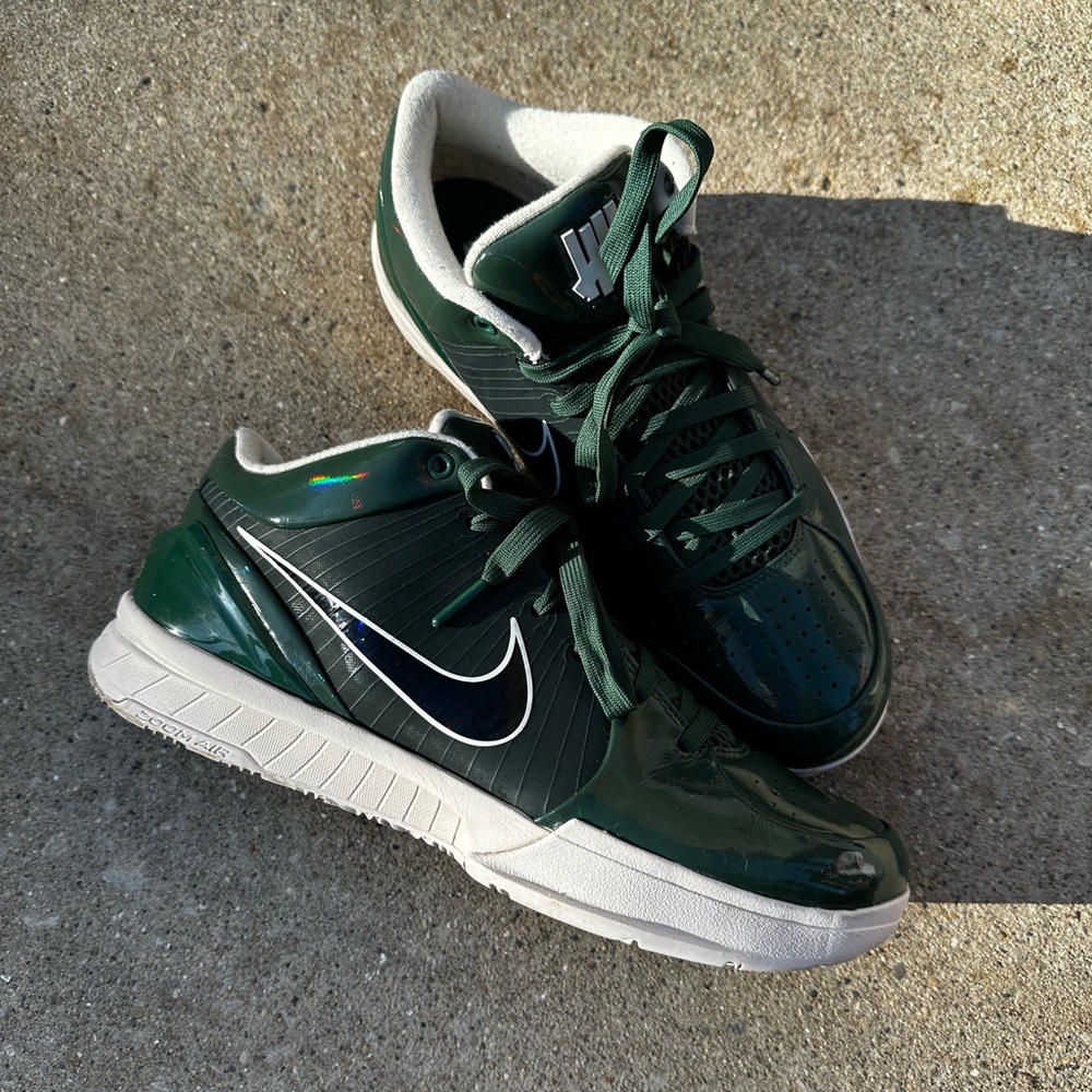 Nike Kobe 4 Protro Undefeated Milwaukee/Fir colorway. Size 10. Lightly used.